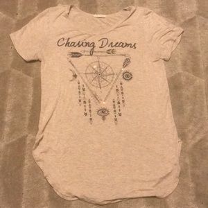 Moonchild sz L “chasing dreams” embellished tee